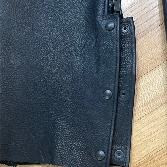 Women's Black Leather Chaps size L - Picture 5 of 6